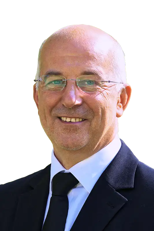 Portrait von André Weinhold aus dem Team des Bestattungshauses Rost & Rost