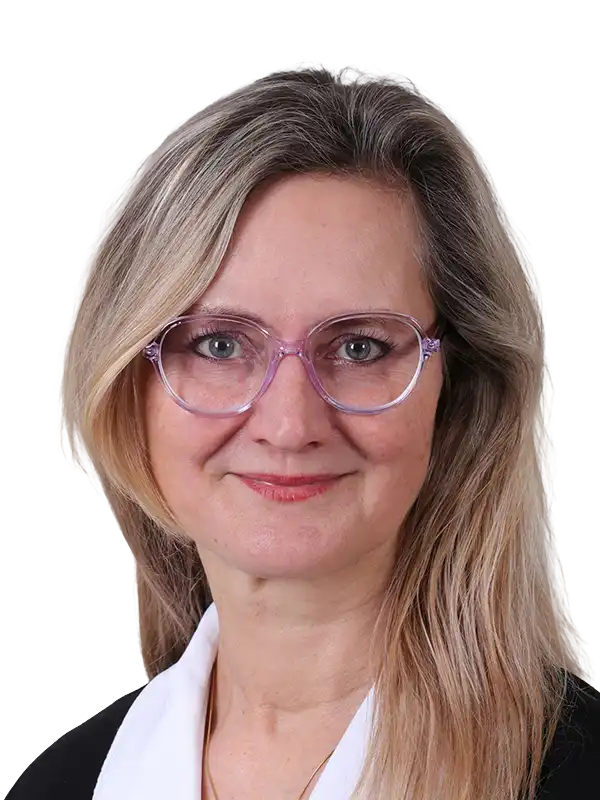Portrait von Anett Gebauer aus dem Team des Bestattungshauses Rost & Rost