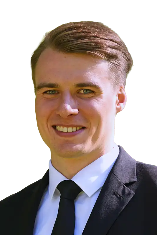 Portrait von Jacob Rost aus dem Team des Bestattungshauses Rost & Rost