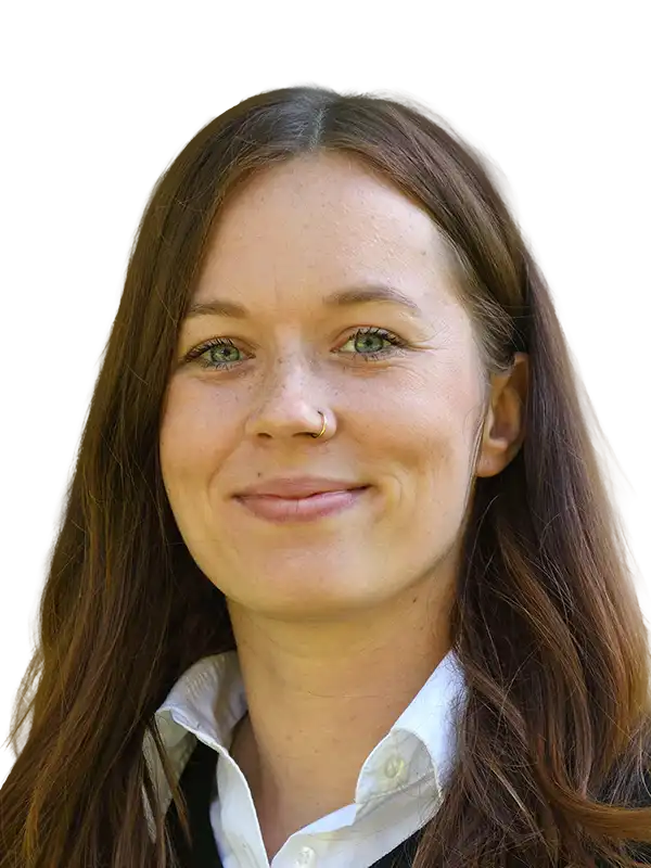 Portrait von Sarah Rudolf Kleindienst aus dem Team des Bestattungshauses Rost & Rost