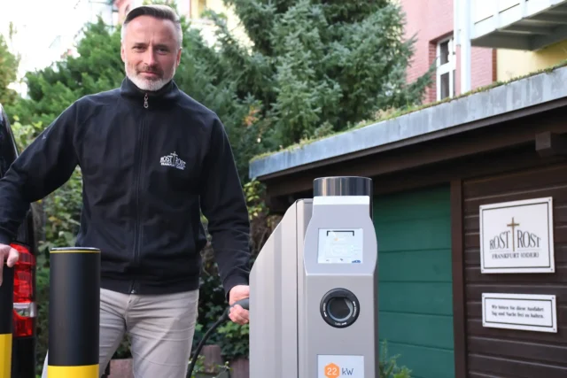 Elektromobilität beim Bestattungshaus Rost & Rost – Ansicht 3