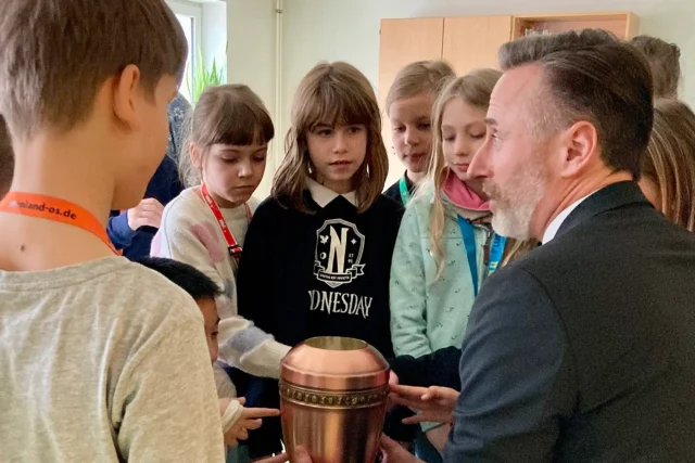 Rost & Rost unterstützt das Projekt Hospiz macht Schule – Ansicht 1